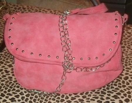 -----------Precio por menor: $ 170.---------Medidas: Piso: 08cm.; Alto: 20cm.; Ancho: 27cm
